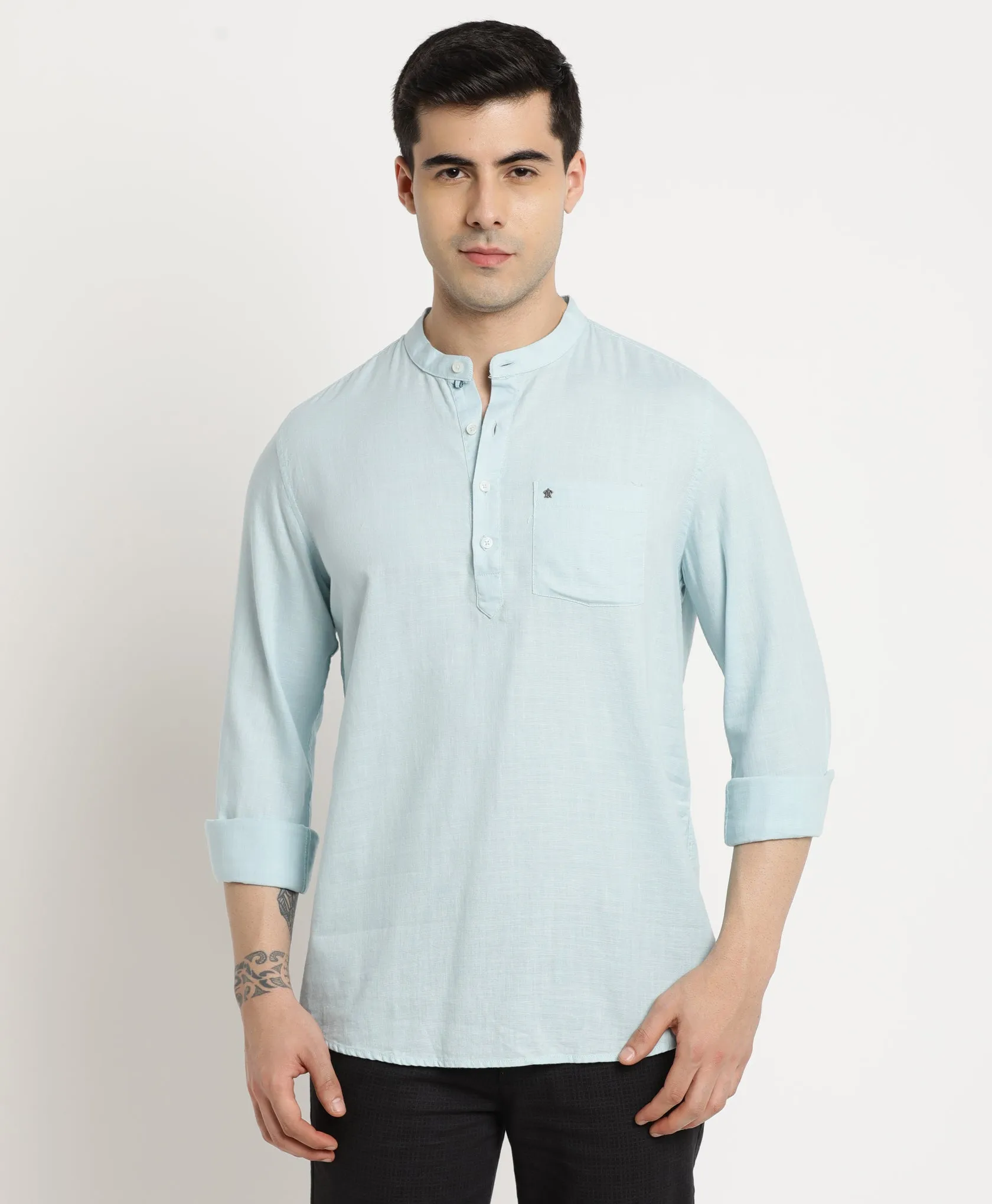 Cotton Blue Solid Slim Fit Casual Shirt