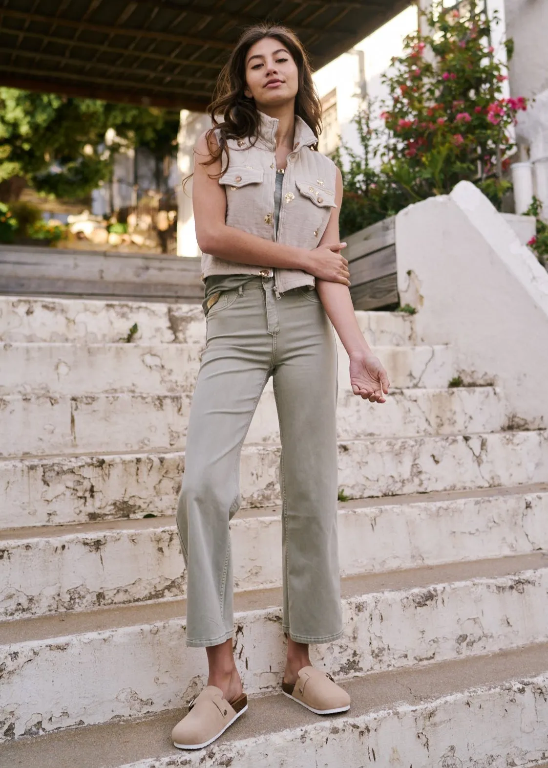 Flared and Cropped Reversible Jeans with Summer Print in Khaki