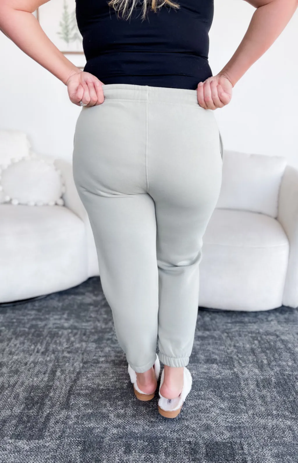 Jenna Everyday Joggers-Curvy