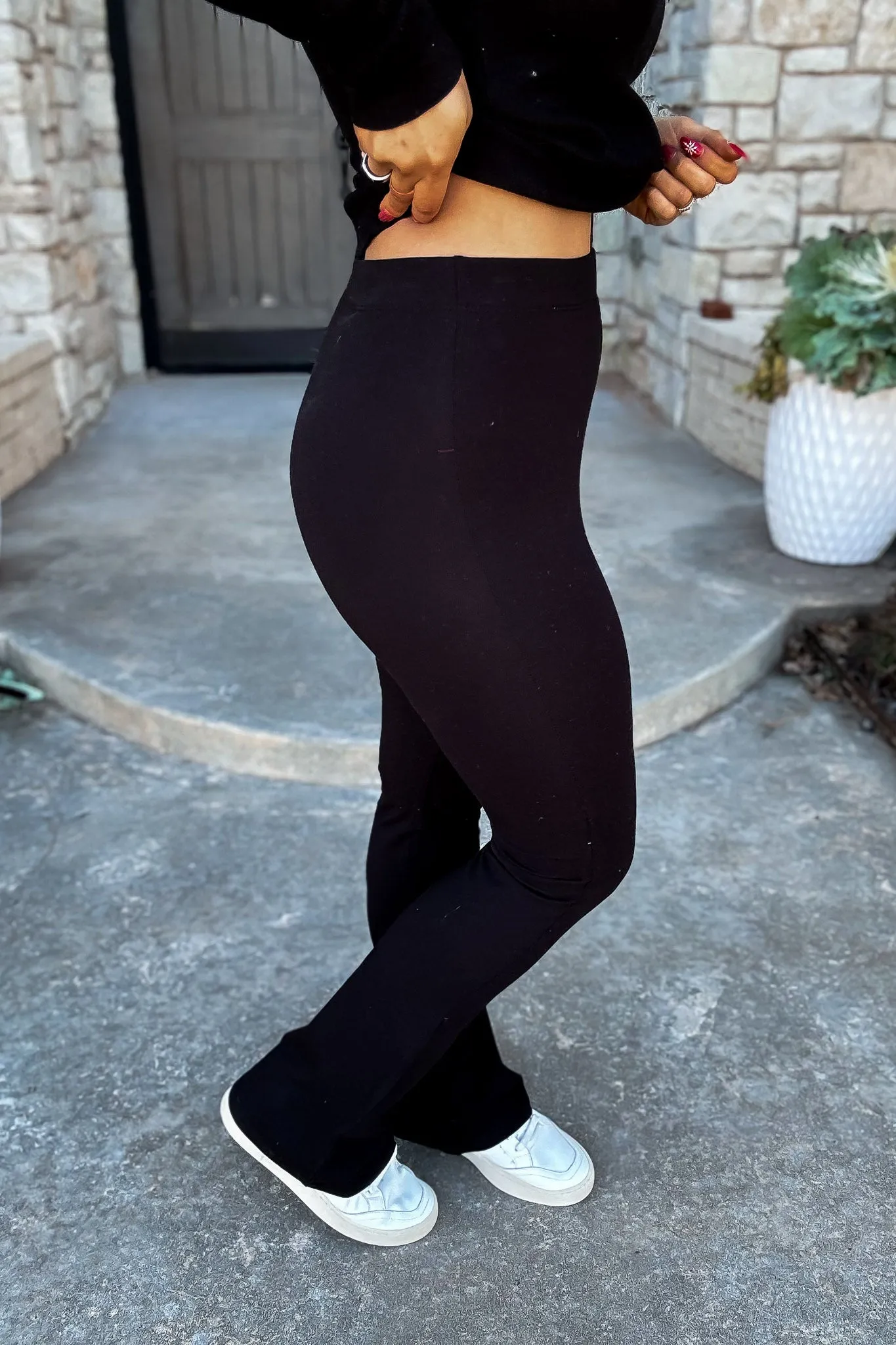 Slim Flare Yoga Pants